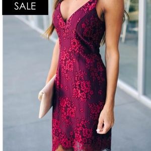 Vici lace dress